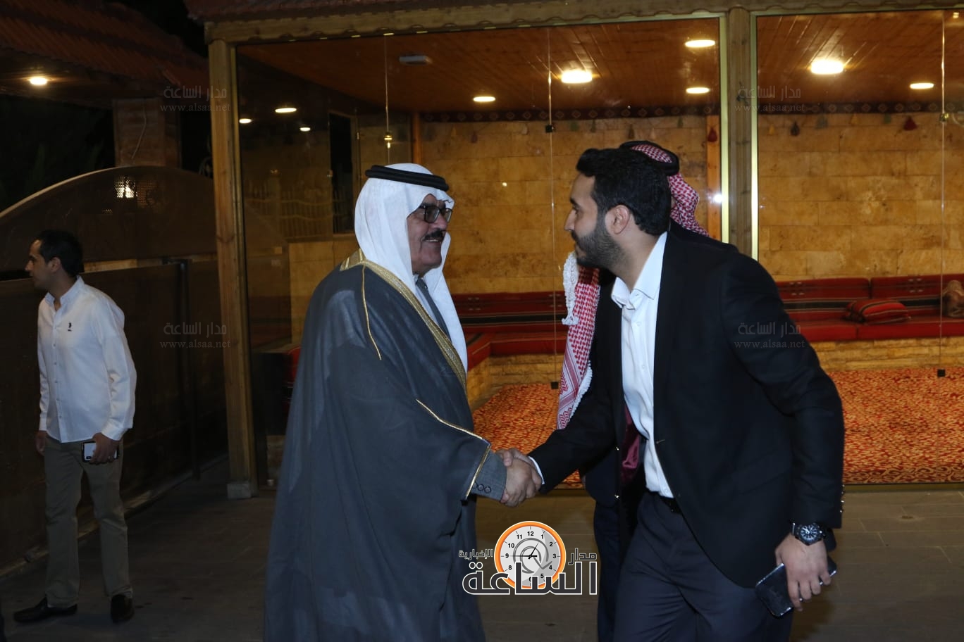 Madar Al-Saa Images 0.19518136103241024