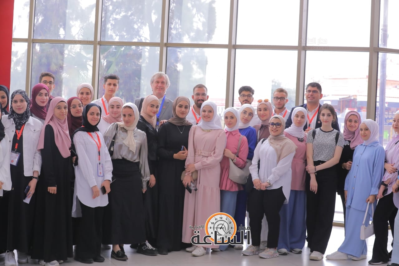 Madar Al-Saa Images 0.5000839440034035