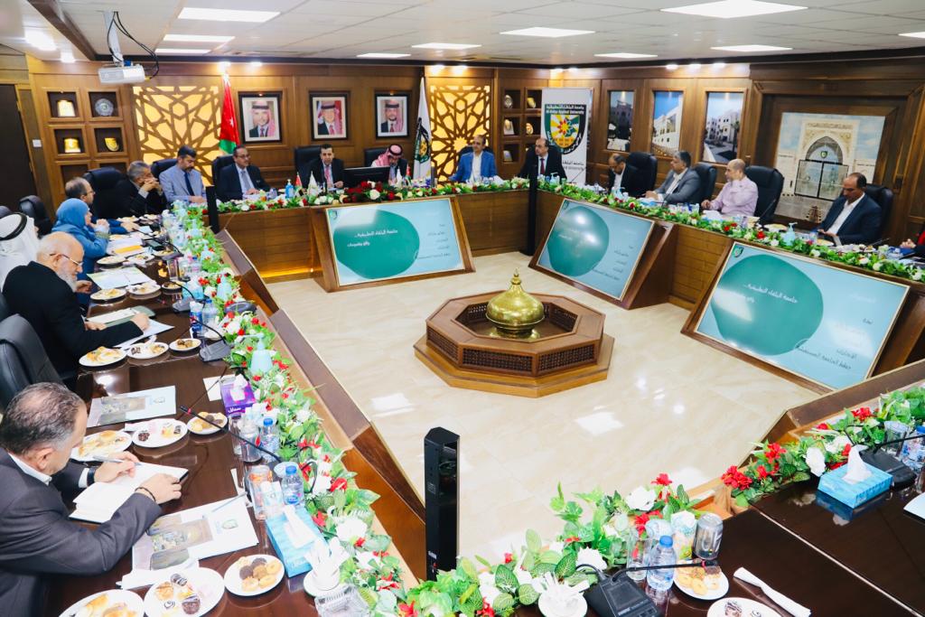 Madar Al-Saa Images 0.8023197128979439