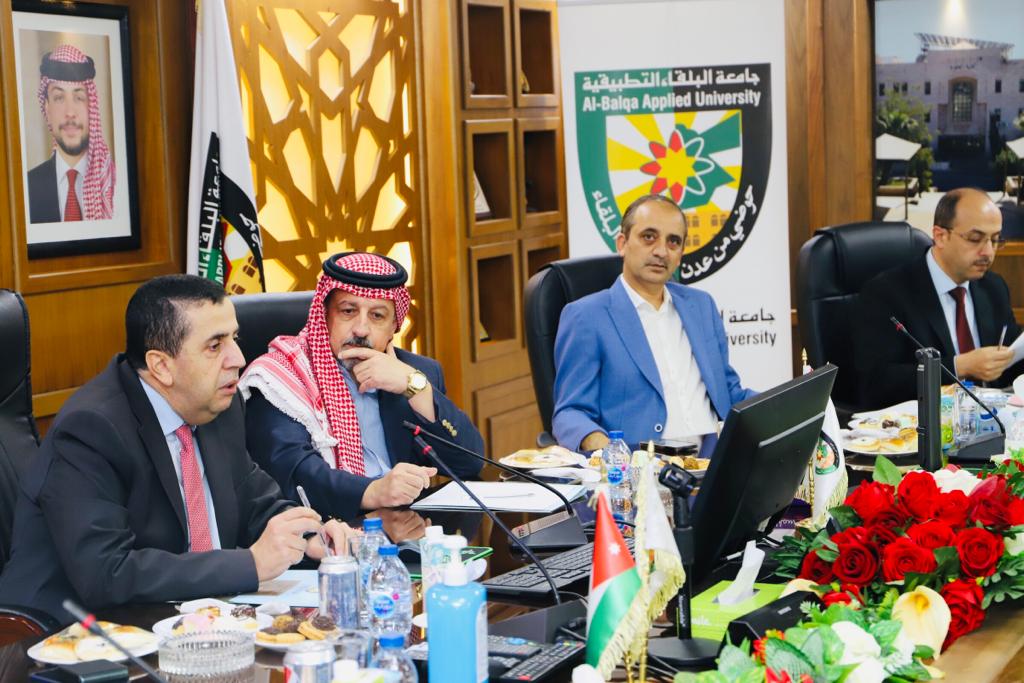 Madar Al-Saa Images 0.6891515763403726