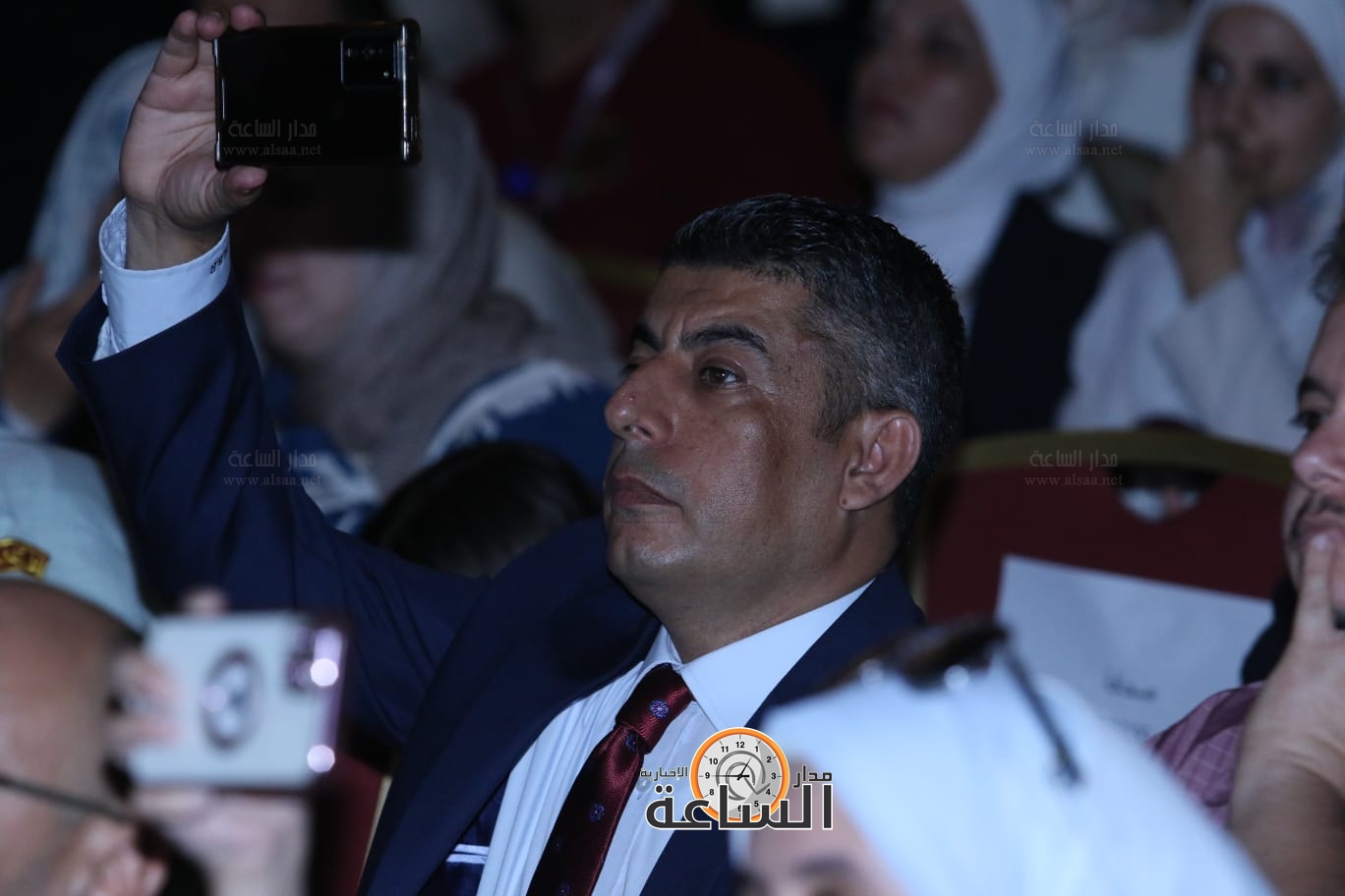 Madar Al-Saa Images 0.2990489510637869