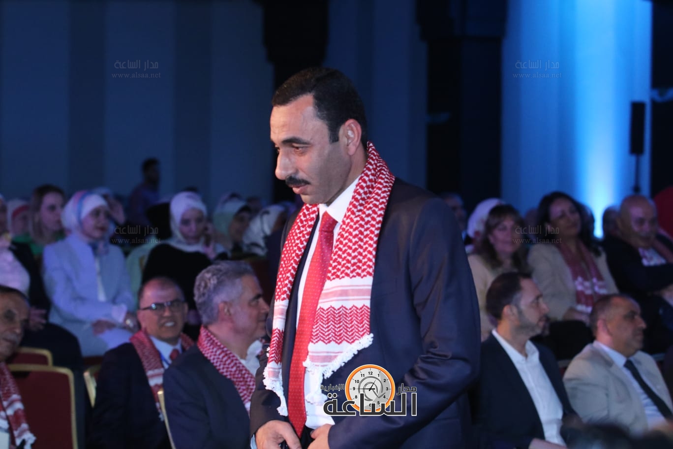 Madar Al-Saa Images 0.727691646377727