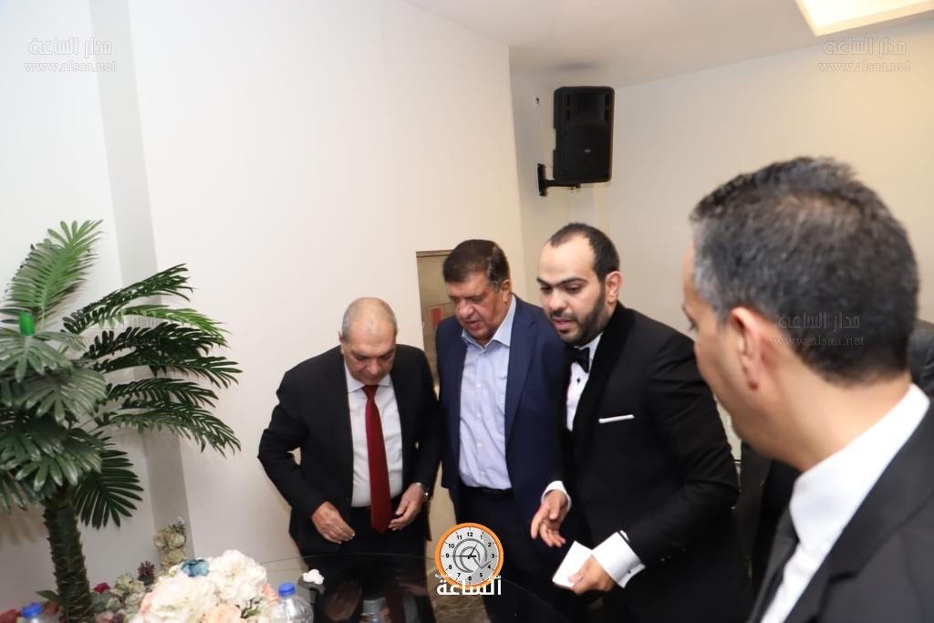 Madar Al-Saa Images 0.8646604358626547