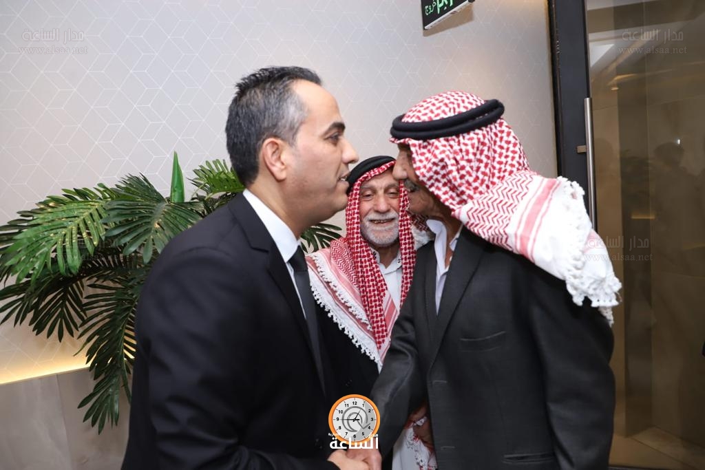 Madar Al-Saa Images 0.14765449077189385