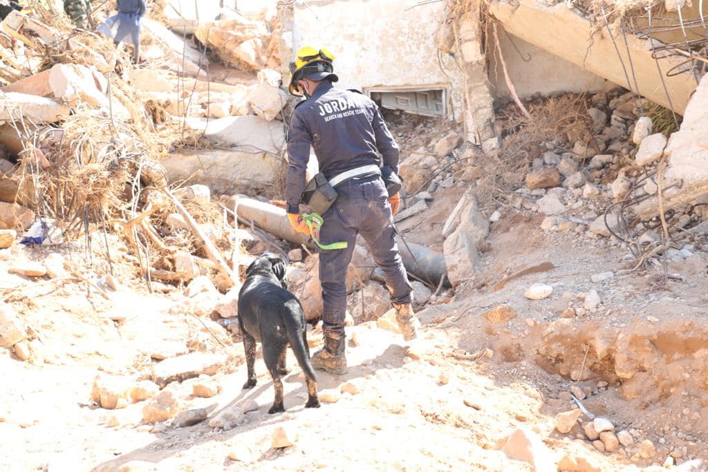 Madar Al-Saa Images 0.48327989844583685