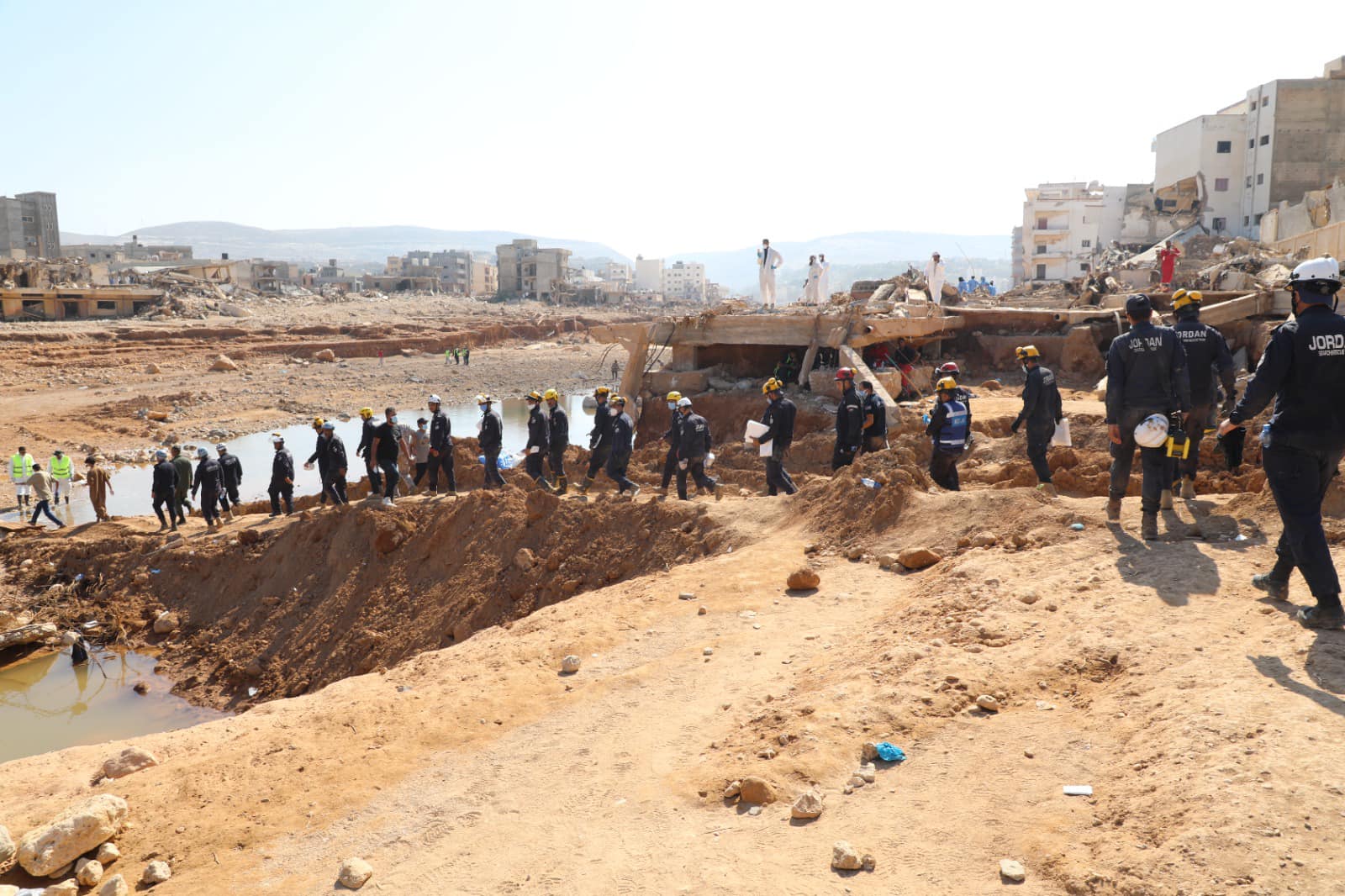 Madar Al-Saa Images 0.9562380418236767