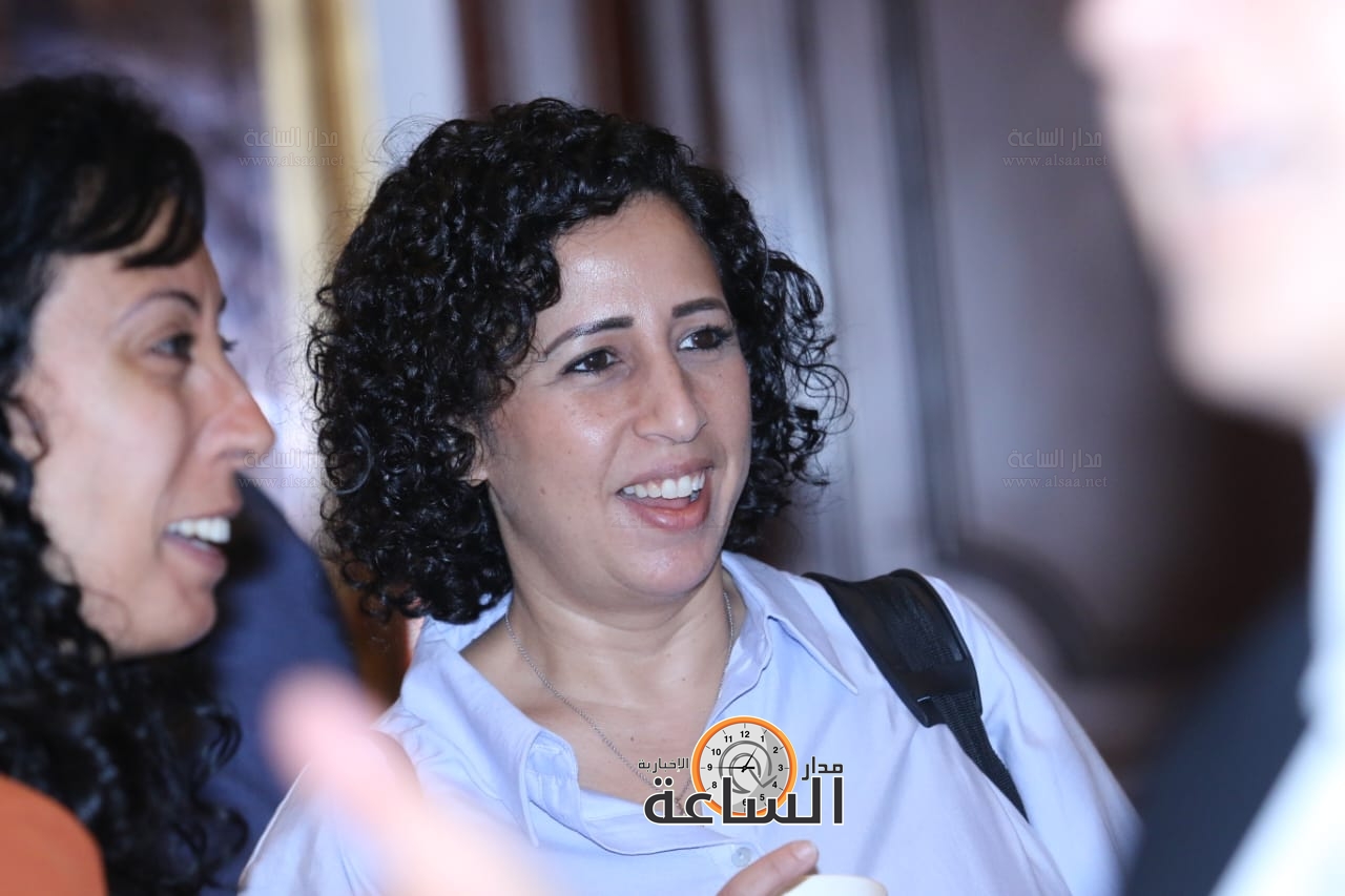 Madar Al-Saa Images 0.9553146362555045