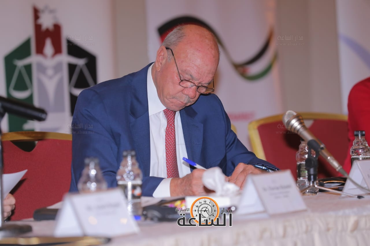 Madar Al-Saa Images 0.6856587774758824