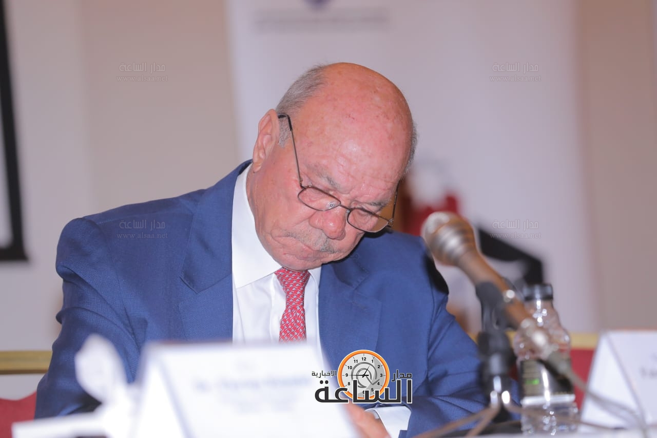 Madar Al-Saa Images 0.5698425710632244