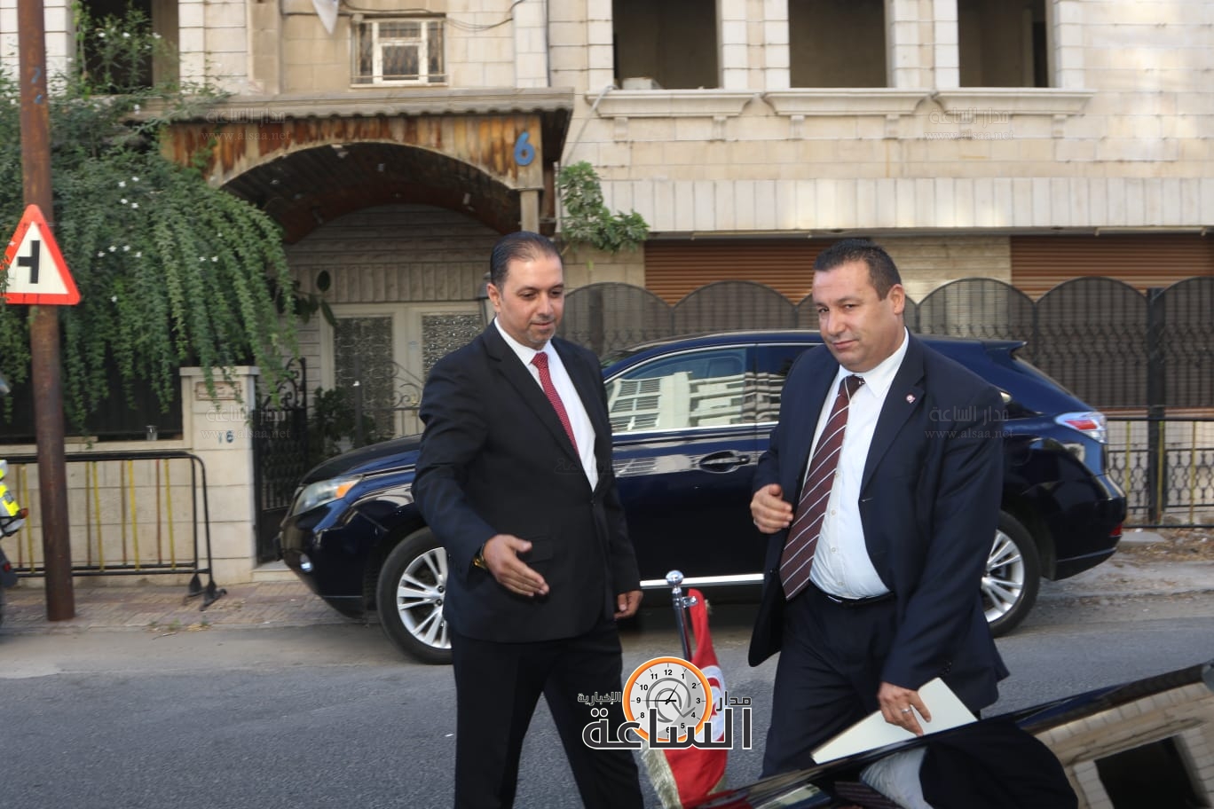 Madar Al-Saa Images 0.8606022974733896