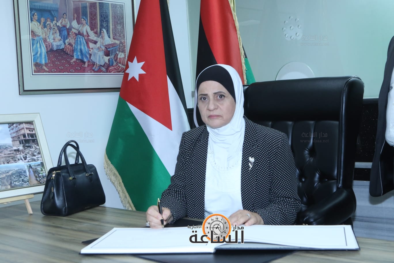 Madar Al-Saa Images 0.6451983678254453