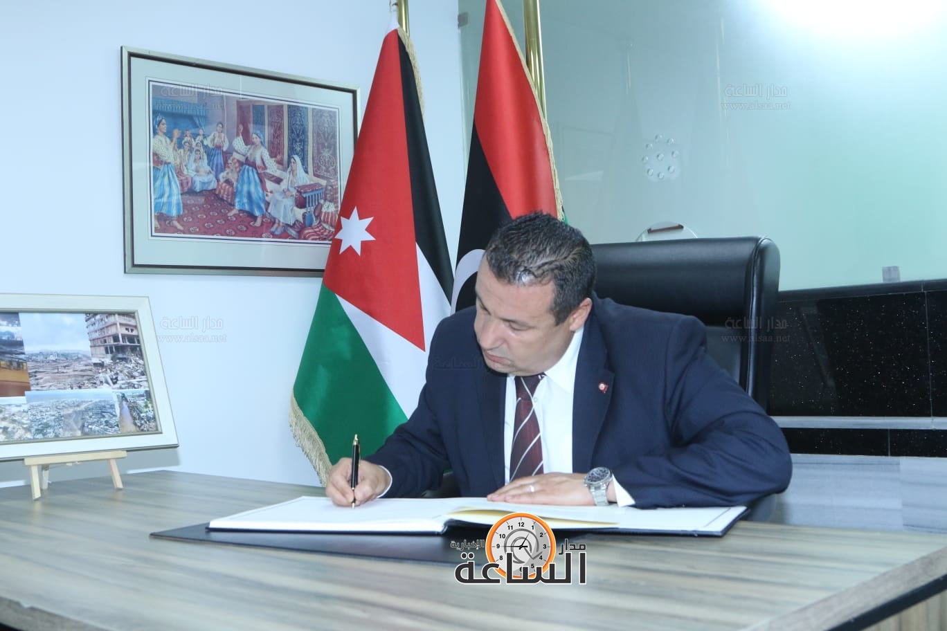 Madar Al-Saa Images 0.25431138338349557