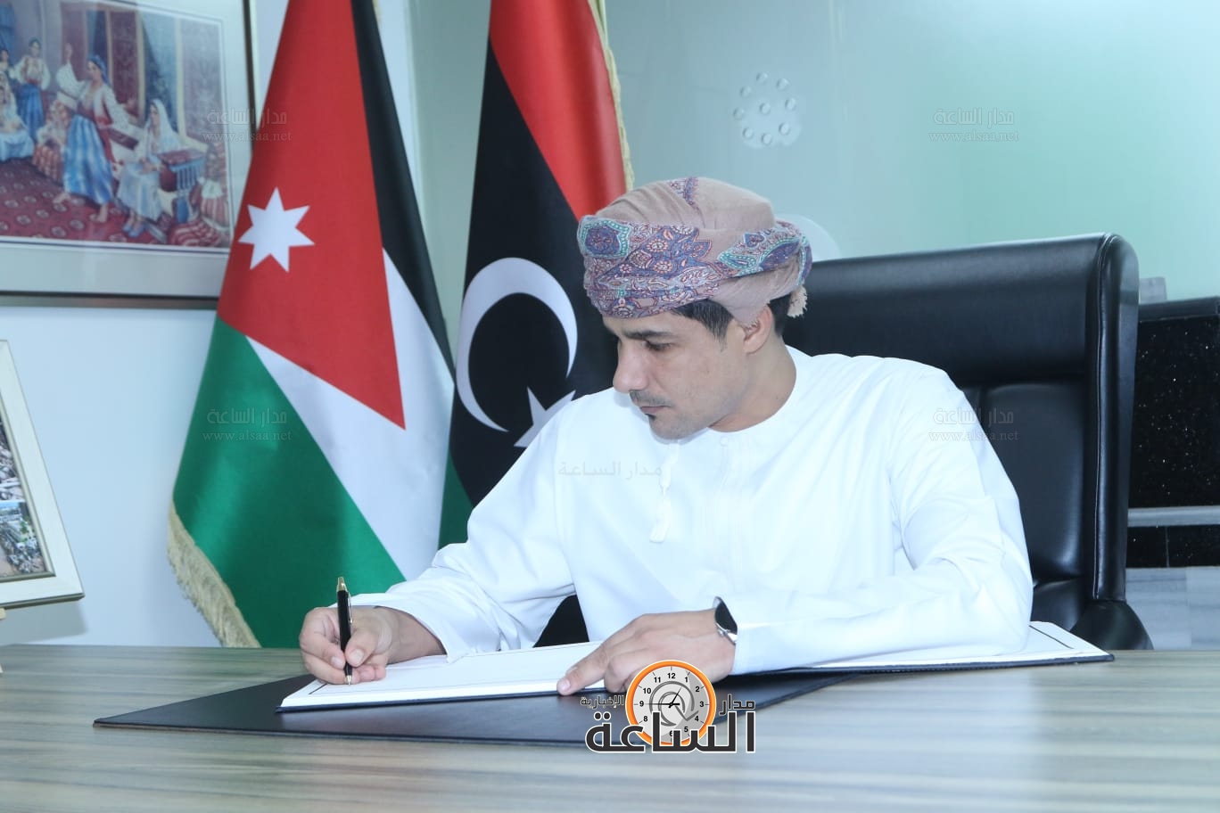 Madar Al-Saa Images 0.4334269766736162