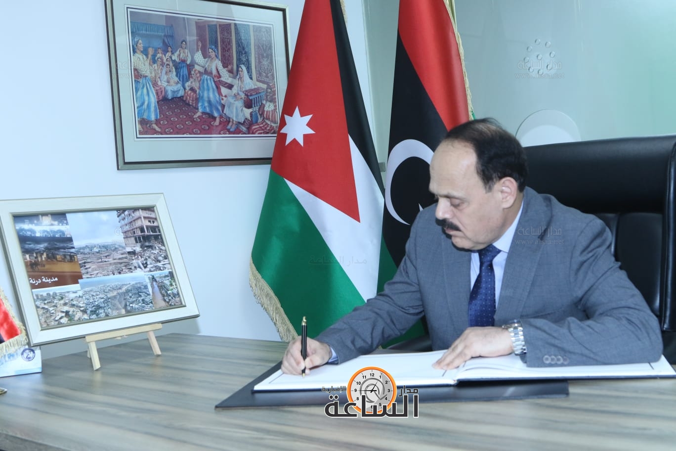 Madar Al-Saa Images 0.6592207514704462