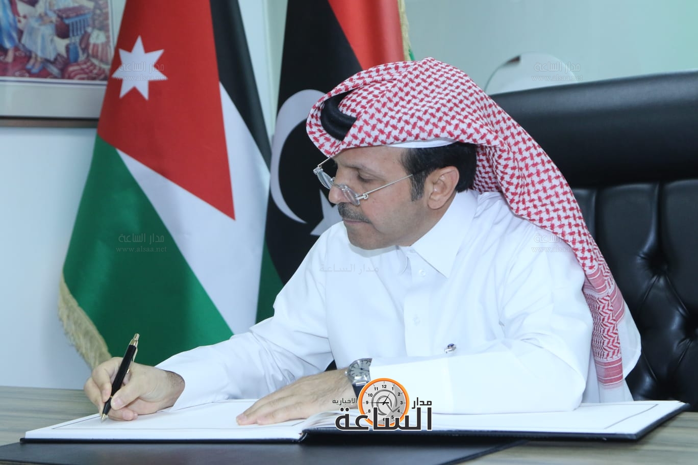 Madar Al-Saa Images 0.5501641507029166