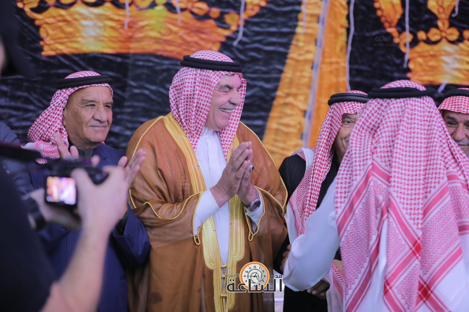 Madar Al-Saa Images 0.5831825988712867