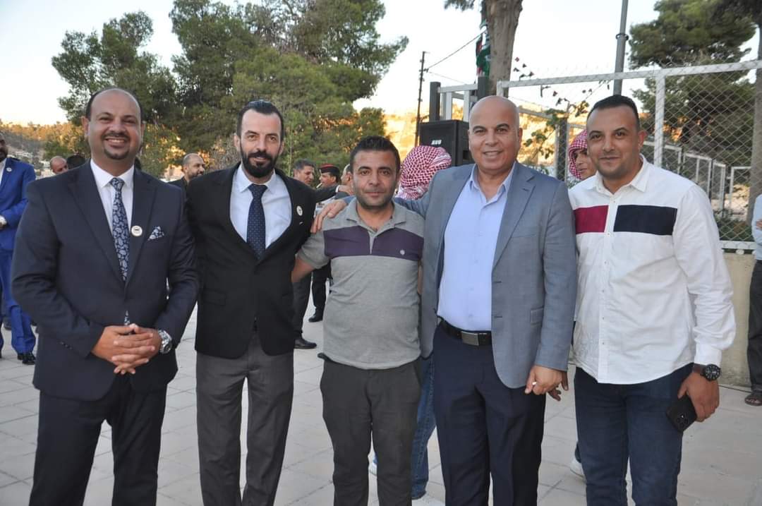 Madar Al-Saa Images 0.7390746875703236