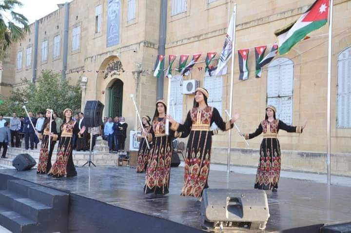 Madar Al-Saa Images 0.6658943619278822