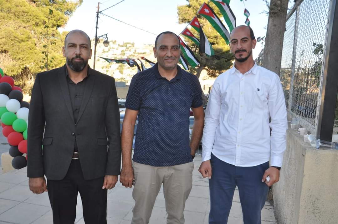 Madar Al-Saa Images 0.4167736778286807