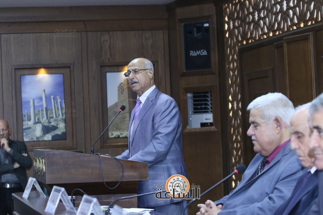 Madar Al-Saa Images 0.7380126089897299