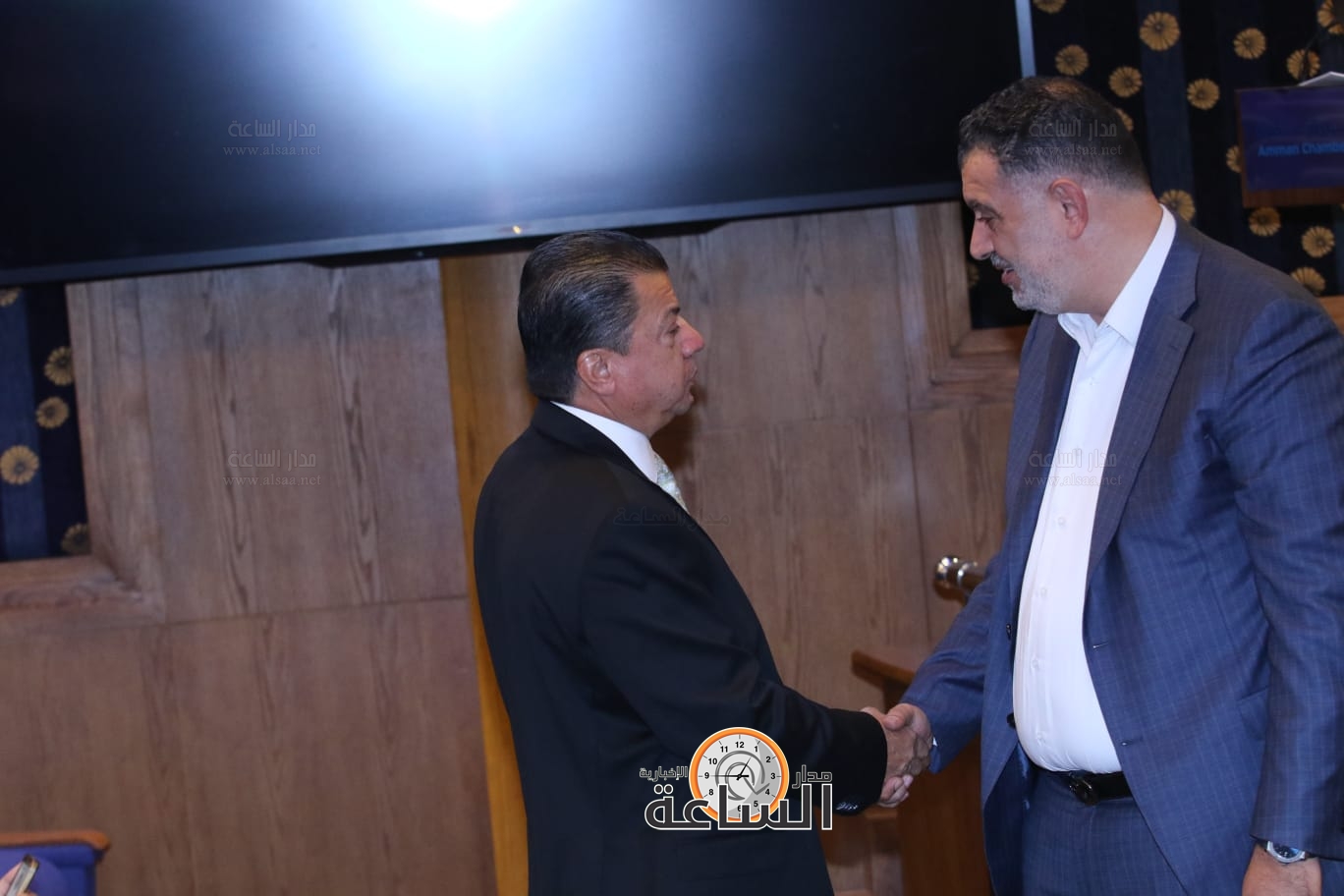 Madar Al-Saa Images 0.8788881683174778