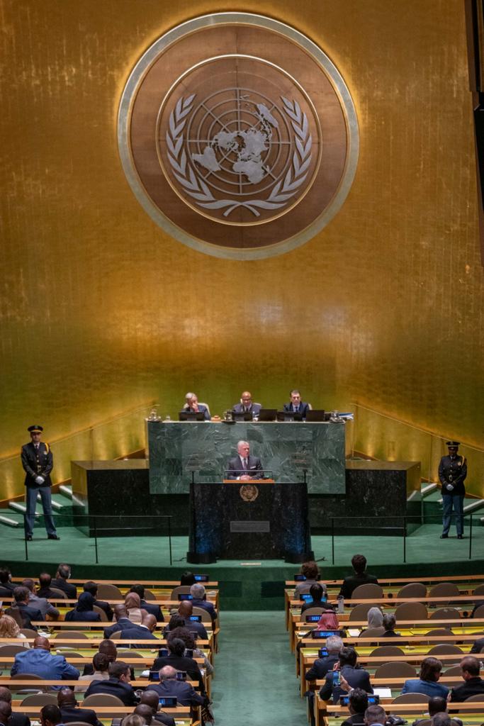 Madar Al-Saa Images 0.34412918619768984