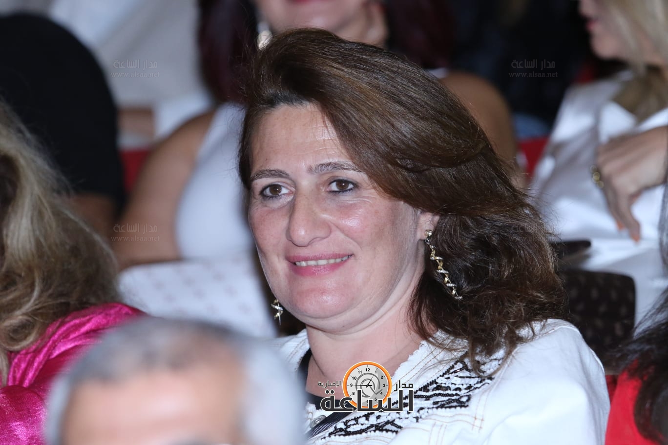 Madar Al-Saa Images 0.8968808018724321