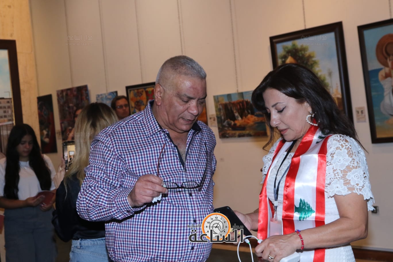 Madar Al-Saa Images 0.40766437028856384