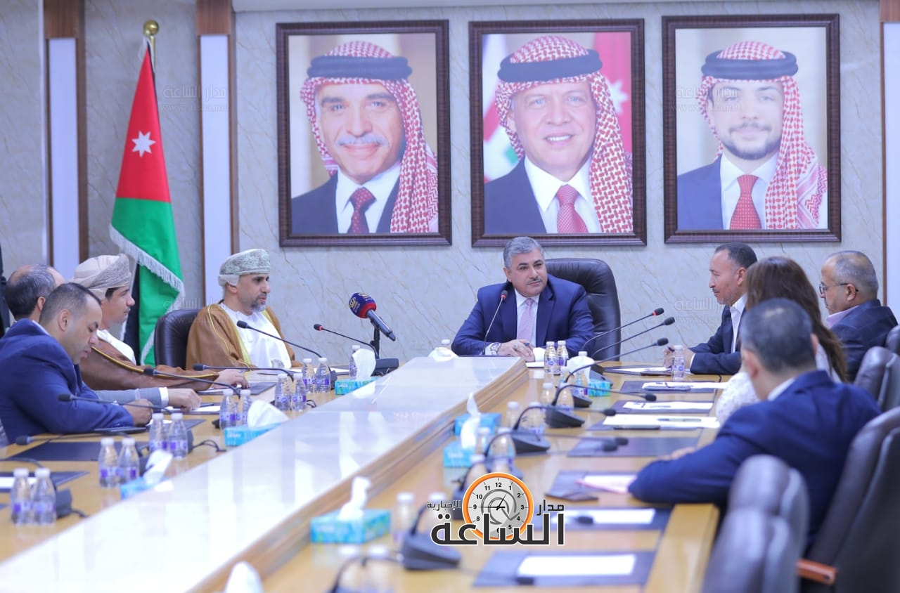 Madar Al-Saa Images 0.9606887287150732