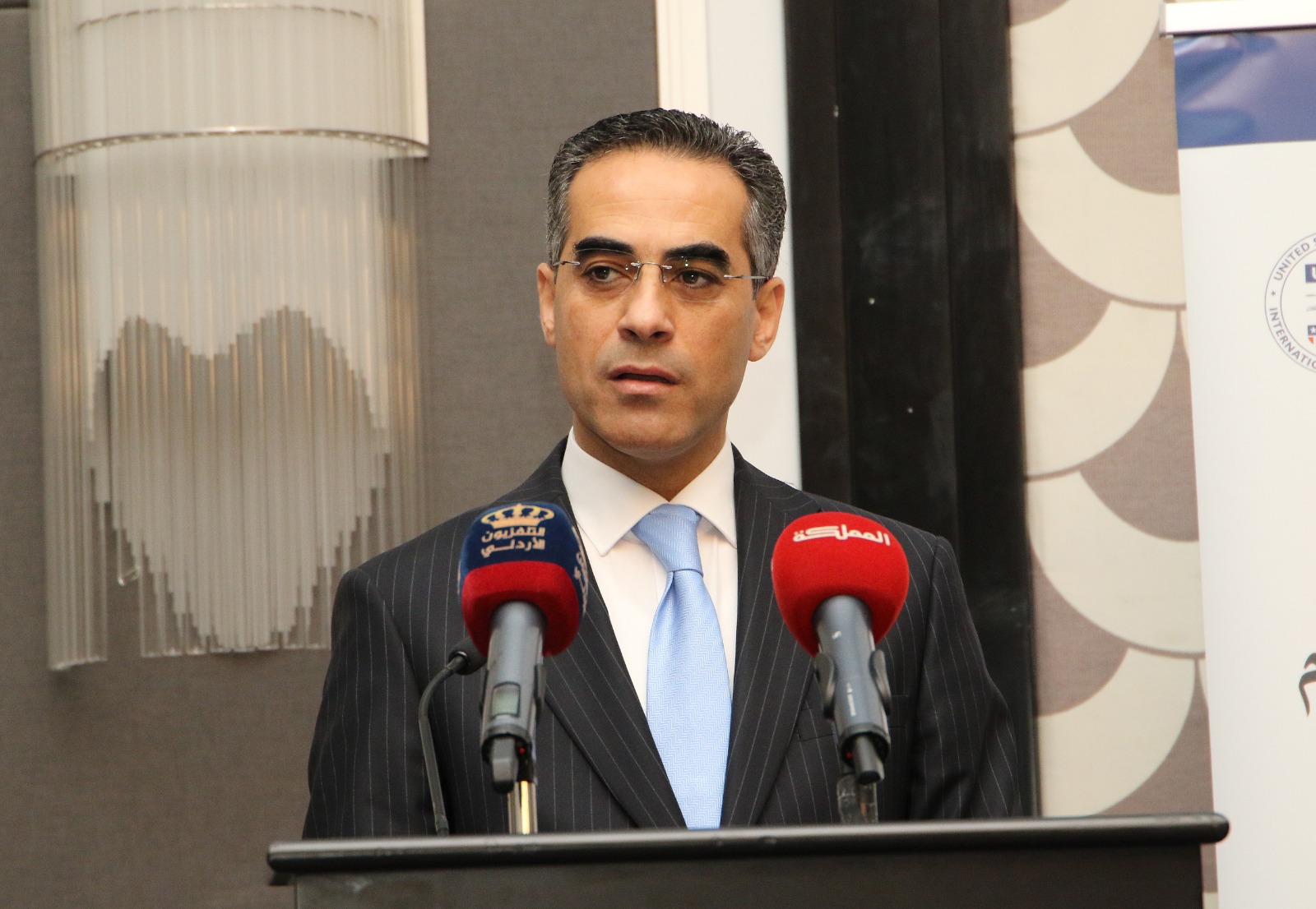 Madar Al-Saa Images 0.24247829267738386