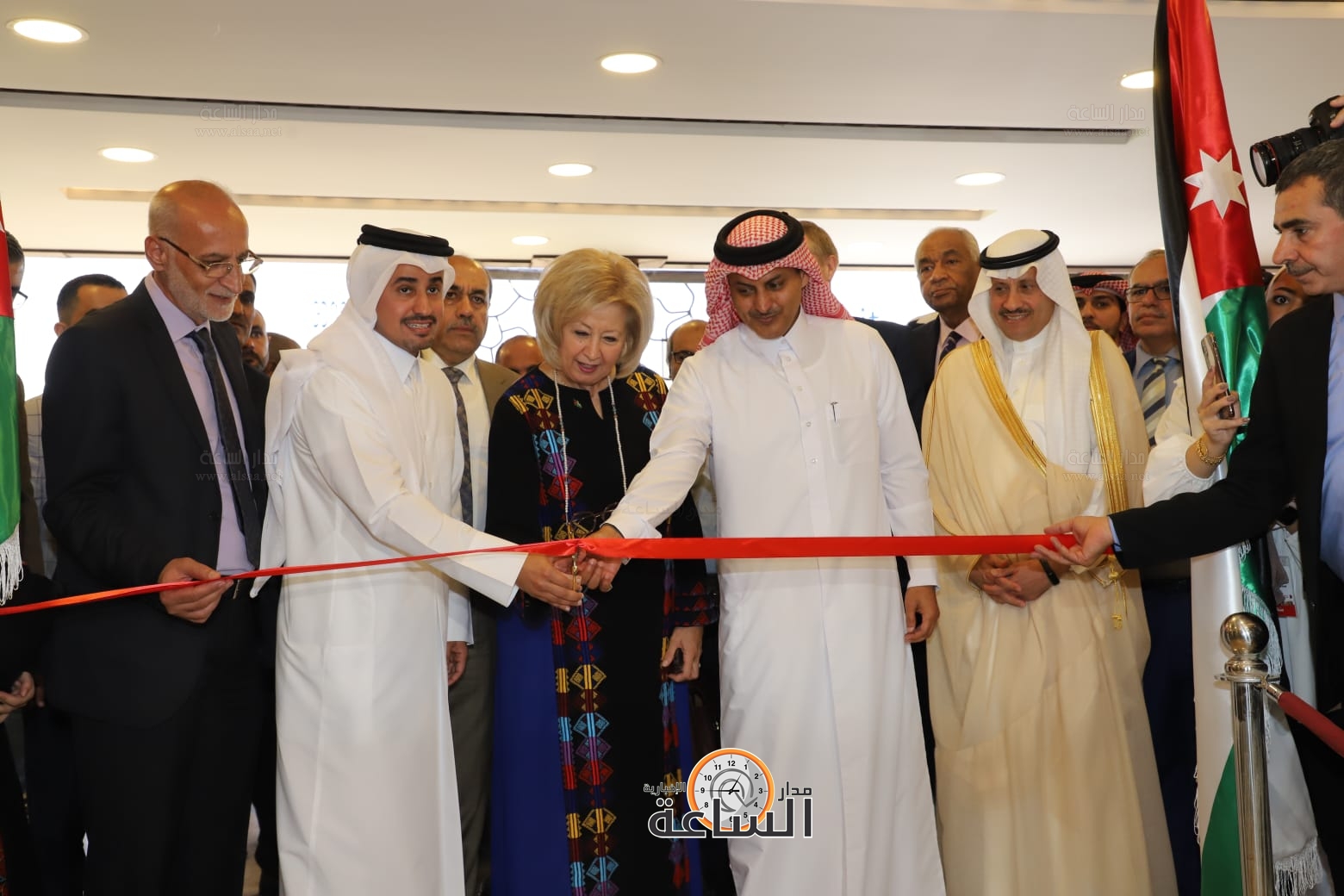 Madar Al-Saa Images 0.3443642560674445