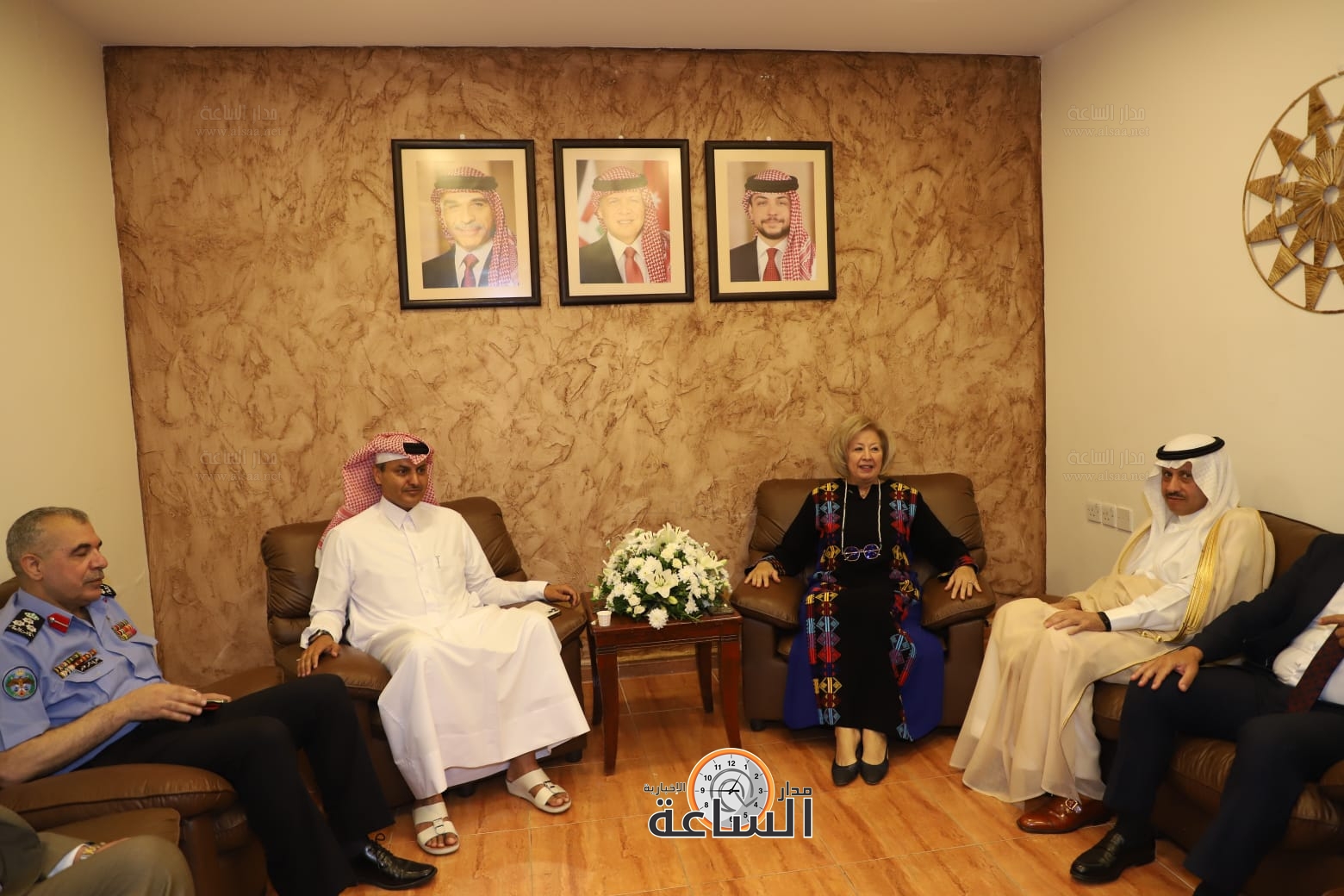 Madar Al-Saa Images 0.8010796270376074