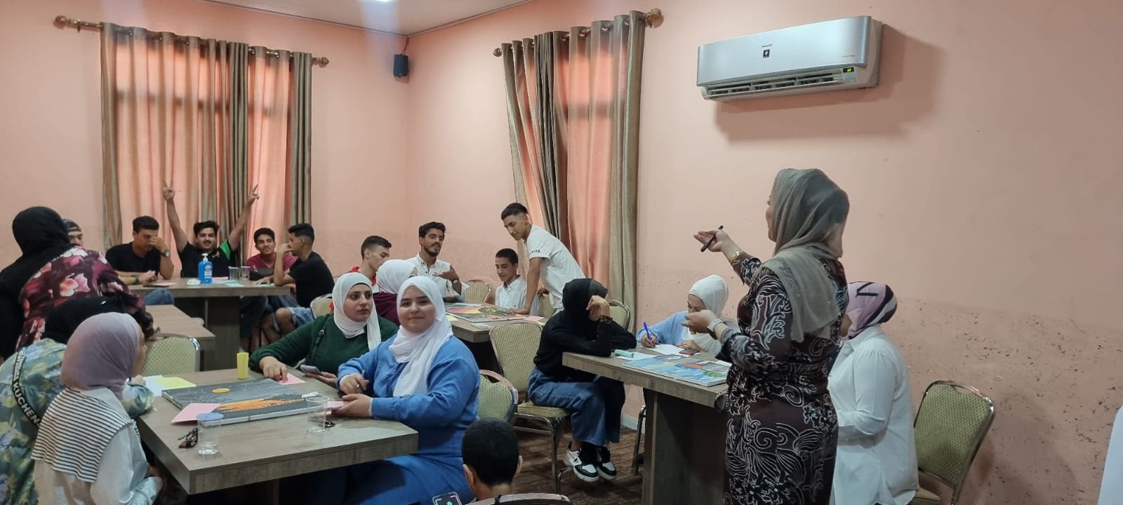 Madar Al-Saa Images 0.17303441995992497