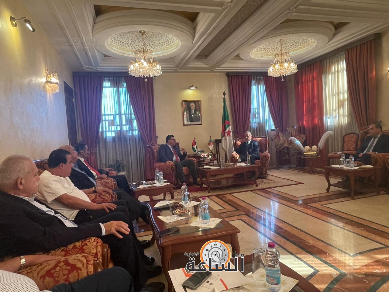 Madar Al-Saa Images 0.9741566839828428