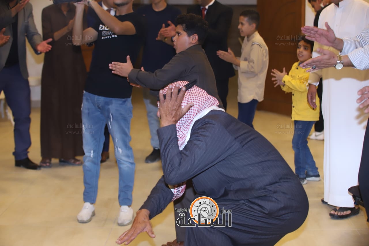 Madar Al-Saa Images 0.7278637924533646