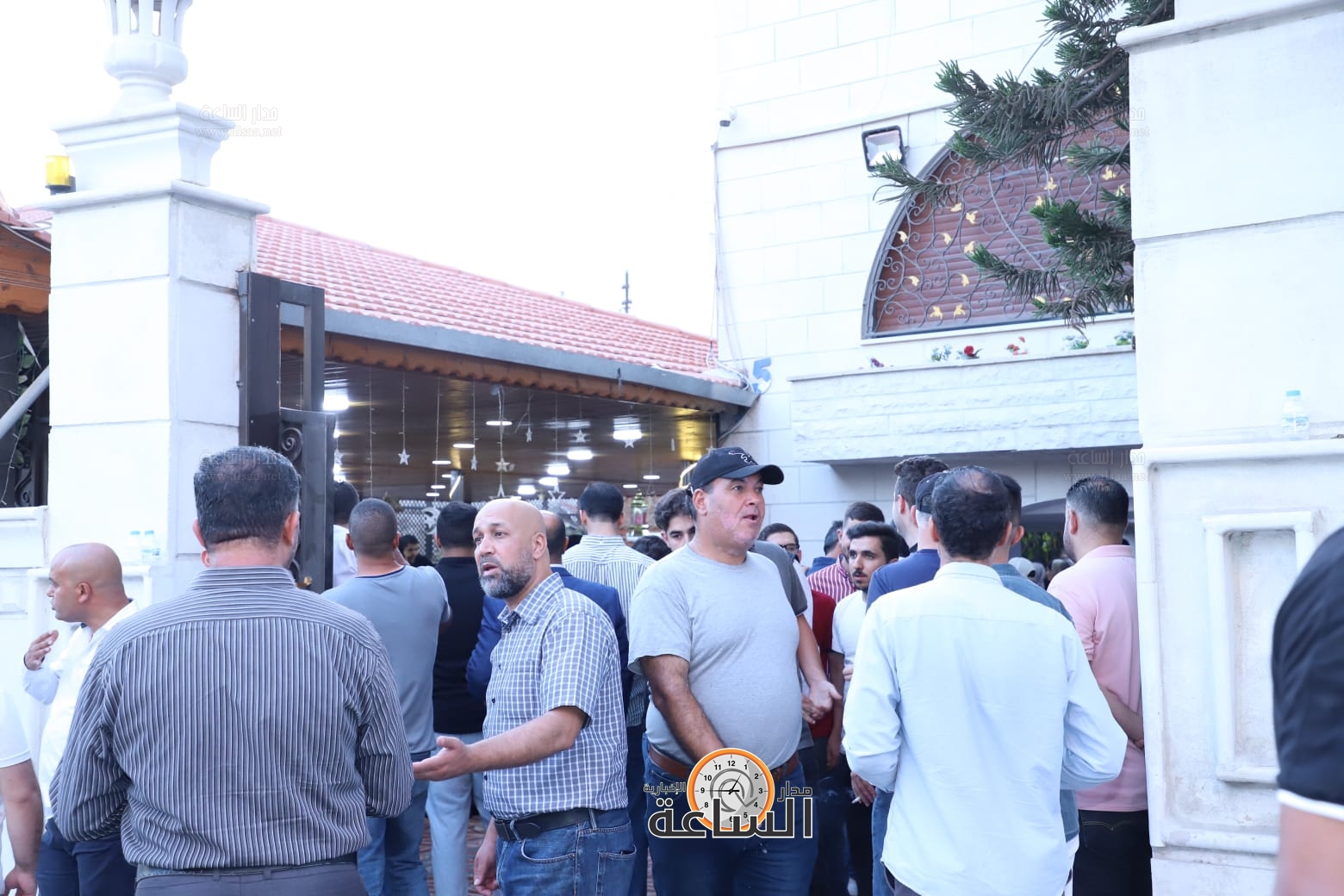 Madar Al-Saa Images 0.8398363445056602