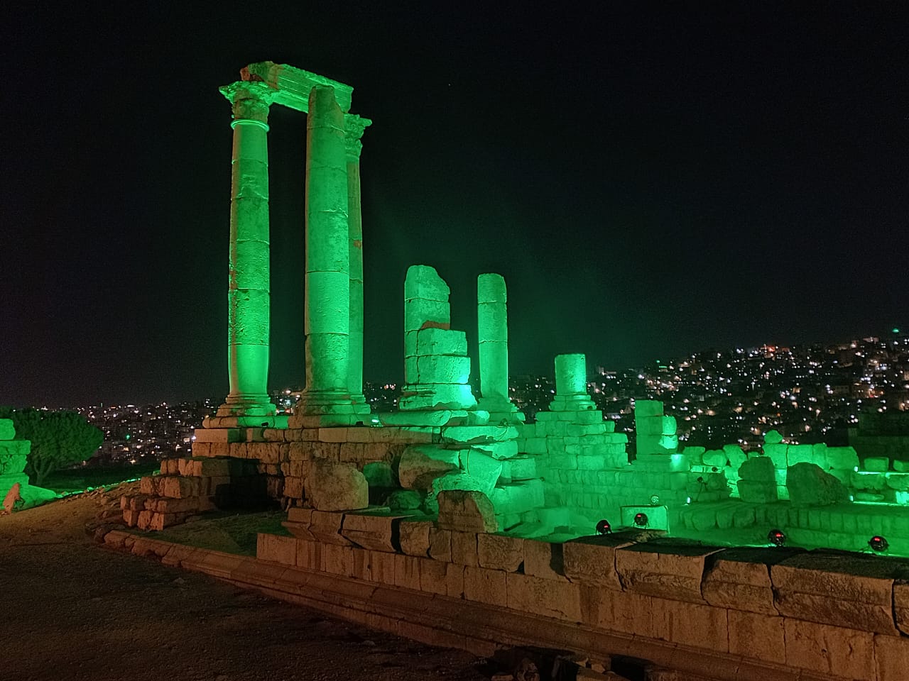 Madar Al-Saa Images 0.7503520999932918