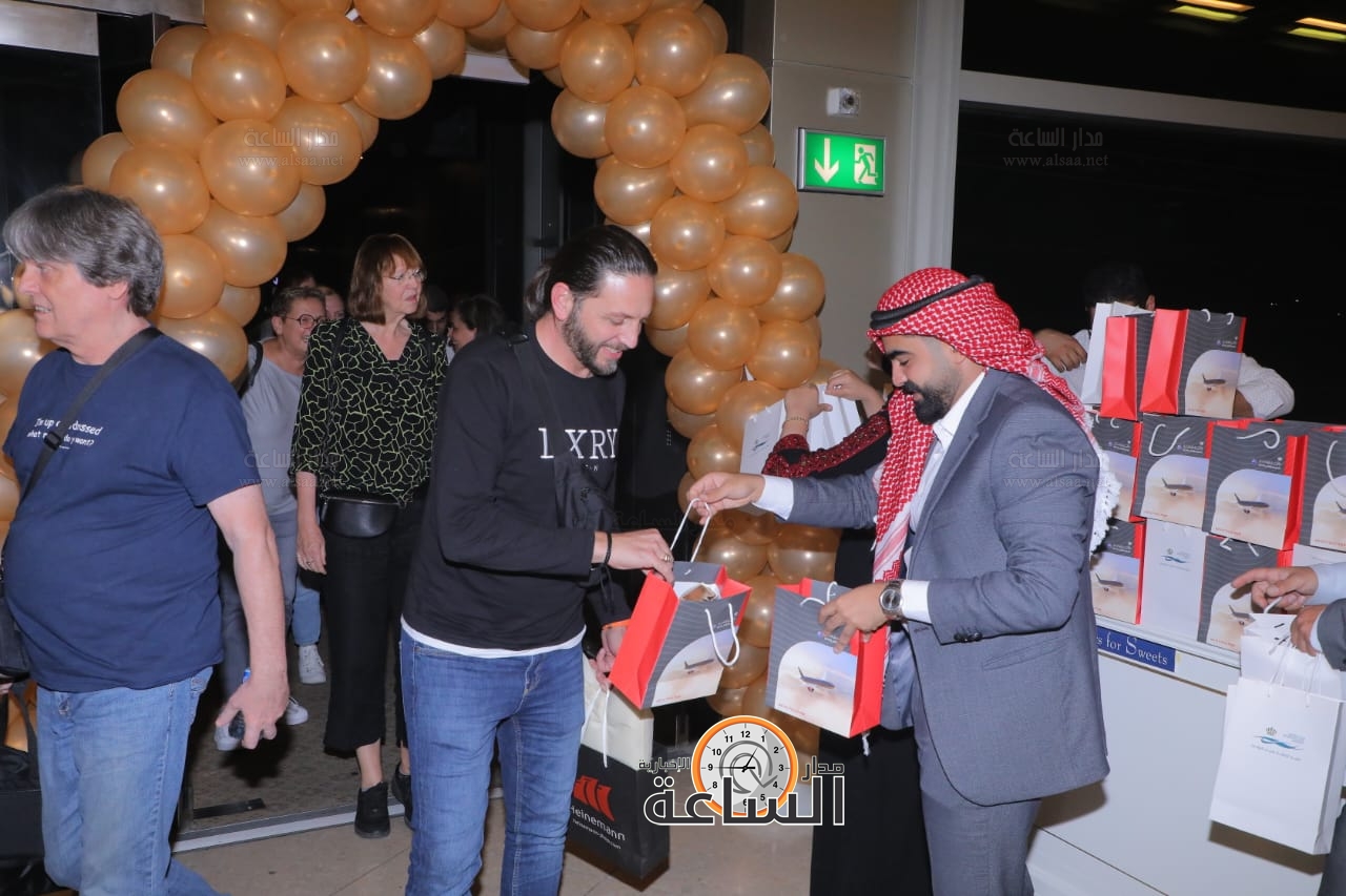 Madar Al-Saa Images 0.15187692511860829