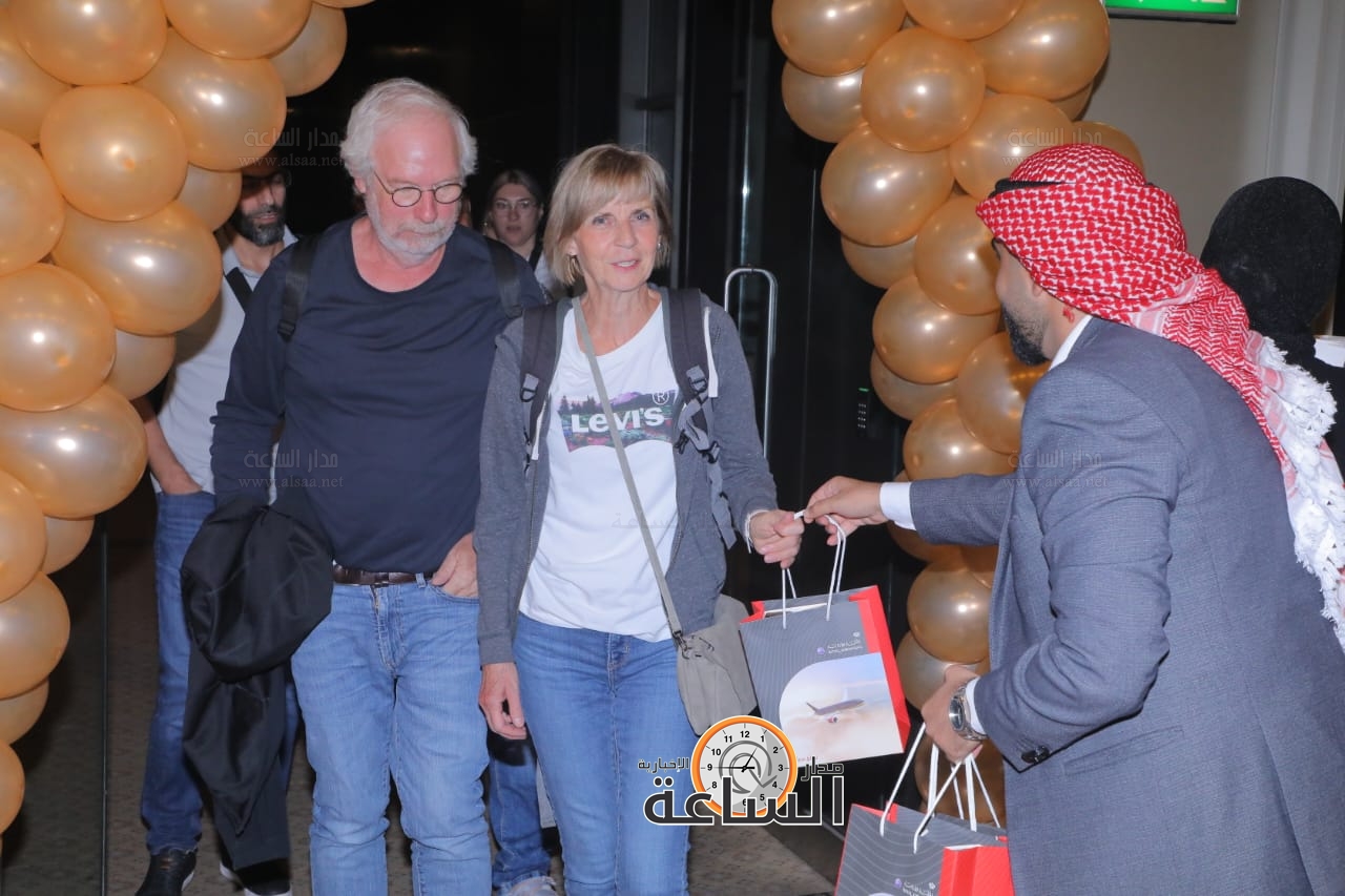 Madar Al-Saa Images 0.7497747265966818