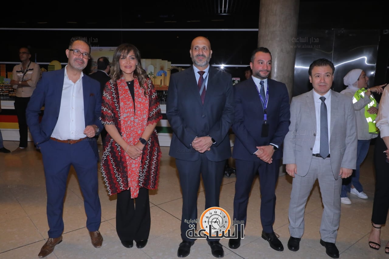 Madar Al-Saa Images 0.48635227873429254