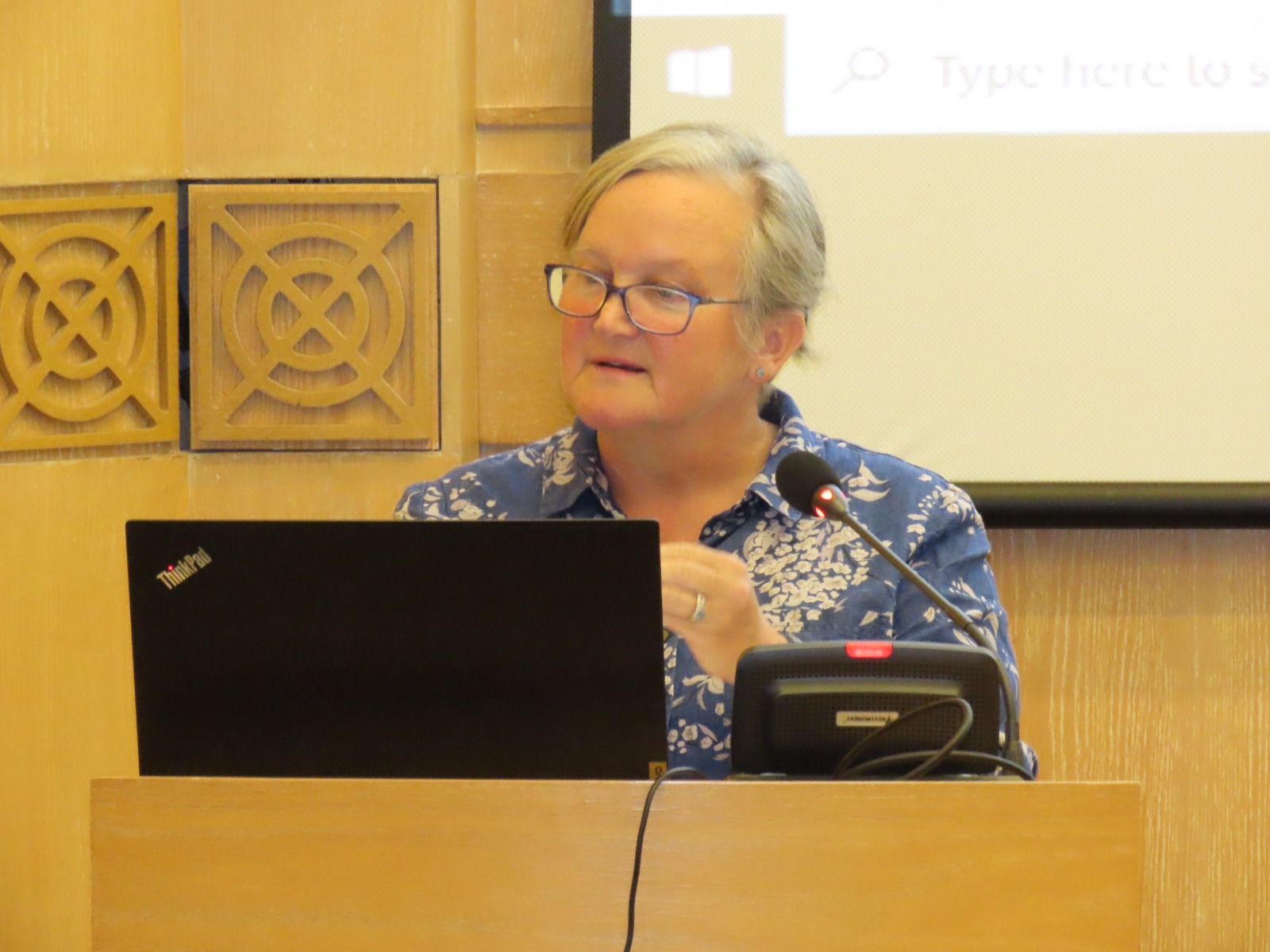 Madar Al-Saa Images 0.7293506662491234