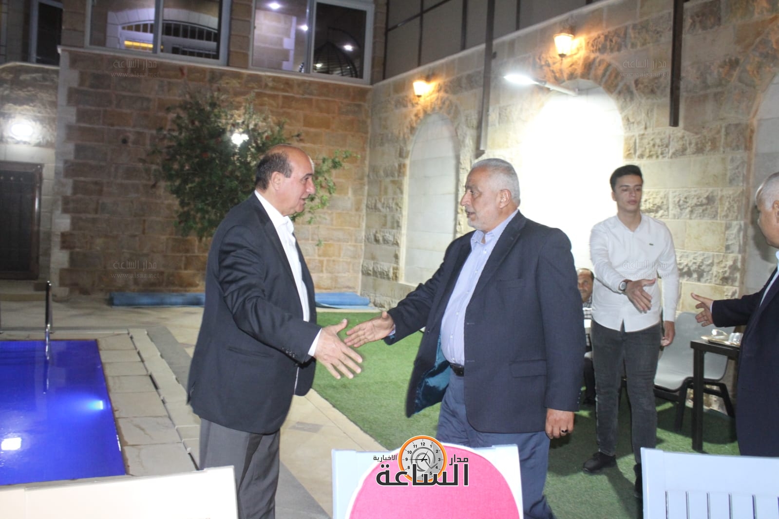 Madar Al-Saa Images 0.5871941046201747