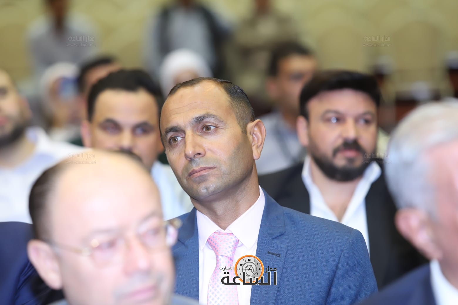 Madar Al-Saa Images 0.9663511894084977