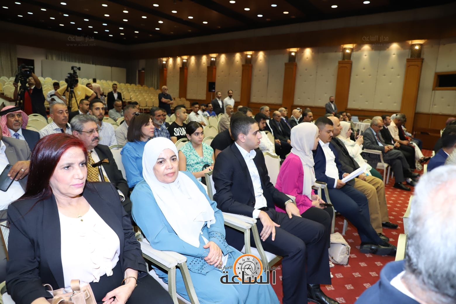 Madar Al-Saa Images 0.08936165163938825