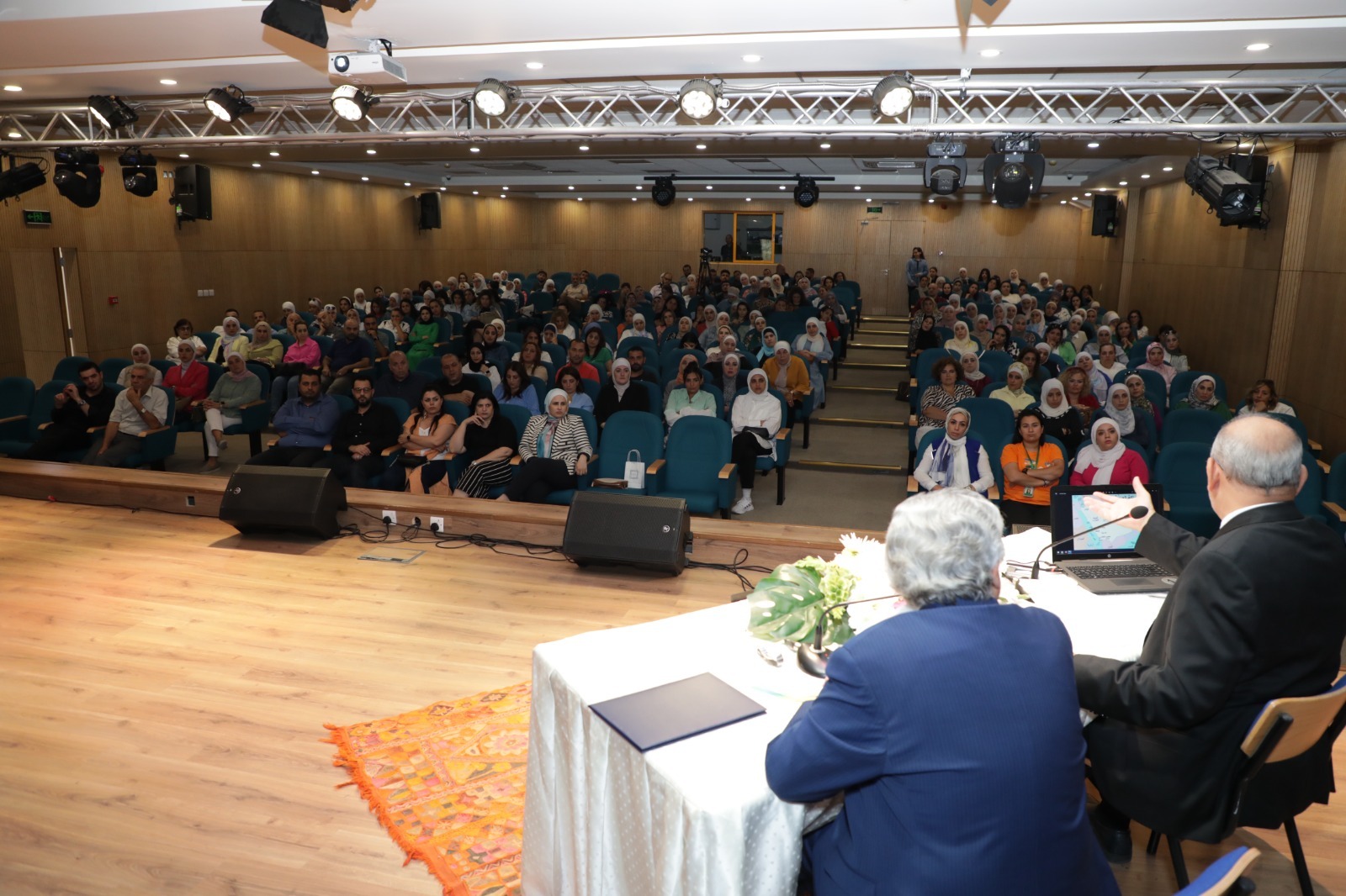 Madar Al-Saa Images 0.170592858641746