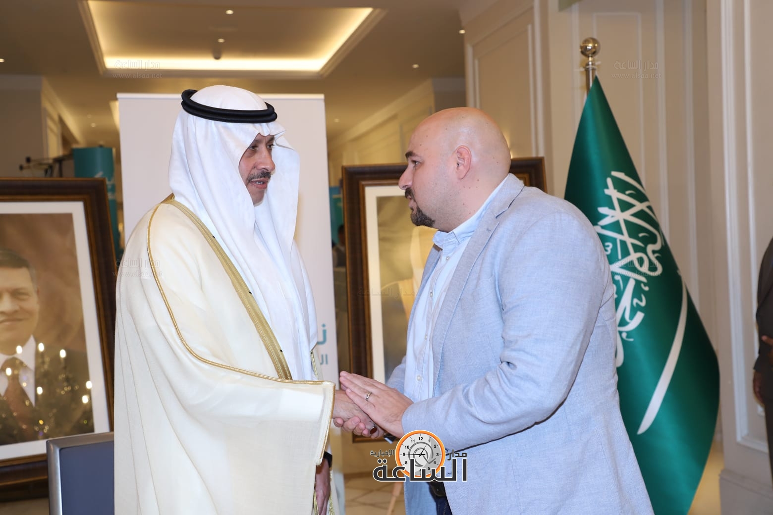 Madar Al-Saa Images 0.7537929688258169