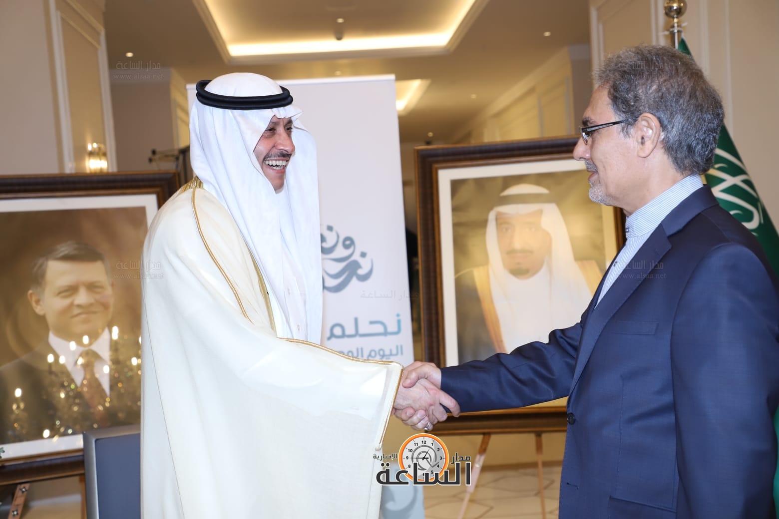 Madar Al-Saa Images 0.4862909398678654