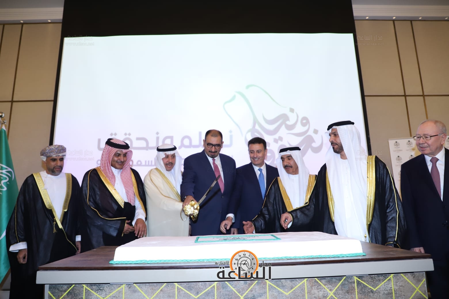 Madar Al-Saa Images 0.14989474257057944