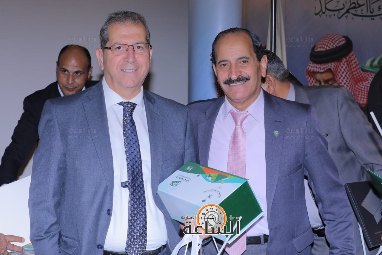 Madar Al-Saa Images 0.8934399917403588