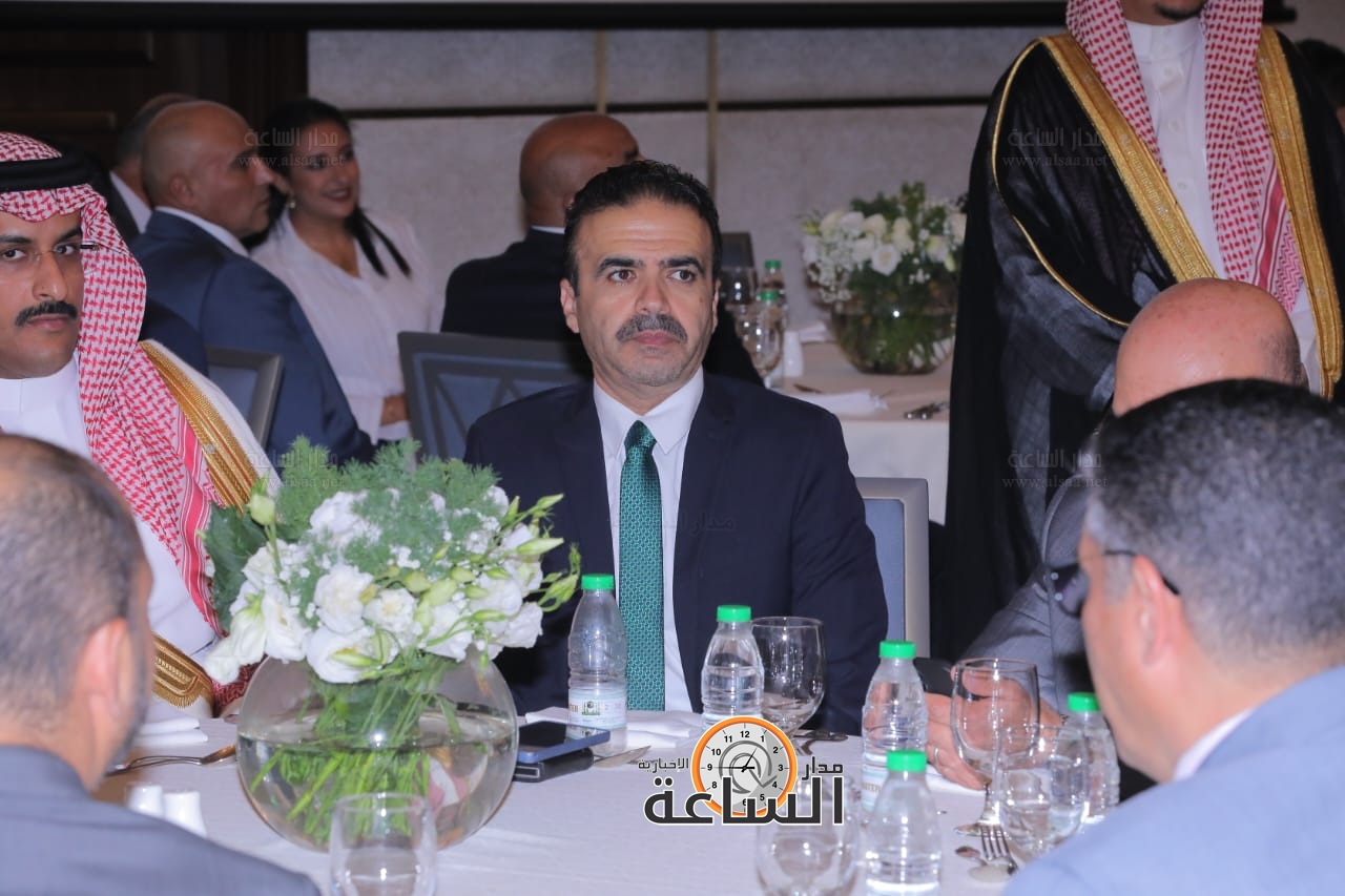 Madar Al-Saa Images 0.8782403750108436